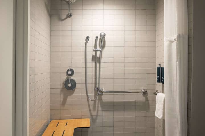 Bathroom shower