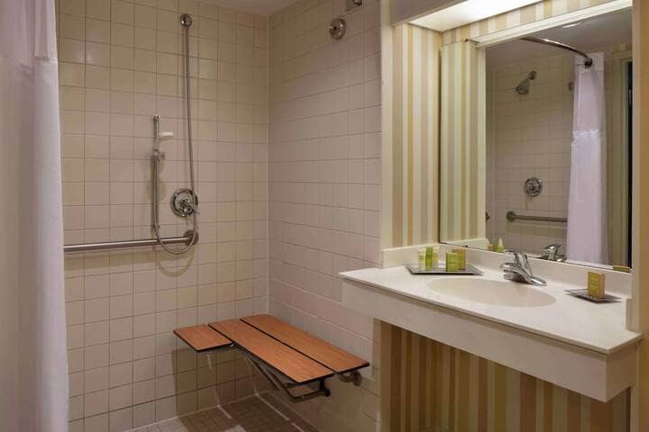 Bathroom shower